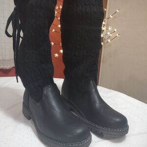 Stylish Black Women's Winter Boots